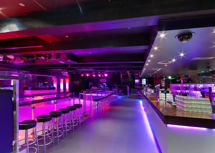 维鲁所库斯经典酒店 4*